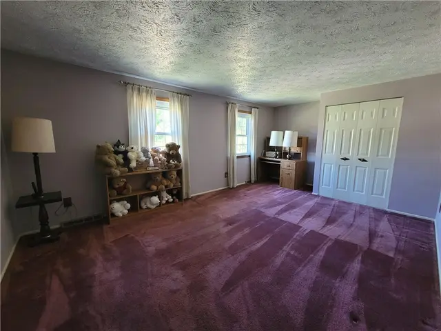 5047 Meadowridge Ln gallery image 4