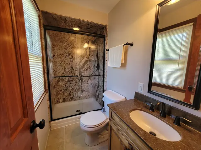 5047 Meadowridge Ln gallery image 6