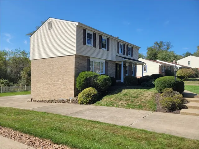 5047 Meadowridge Ln gallery image 13
