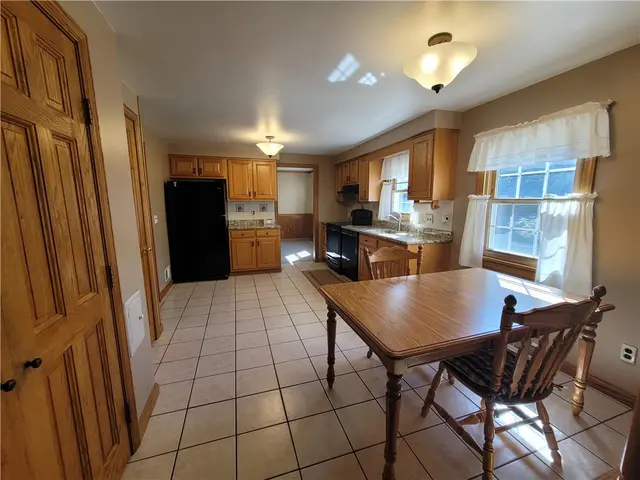5047 Meadowridge Ln gallery image 15