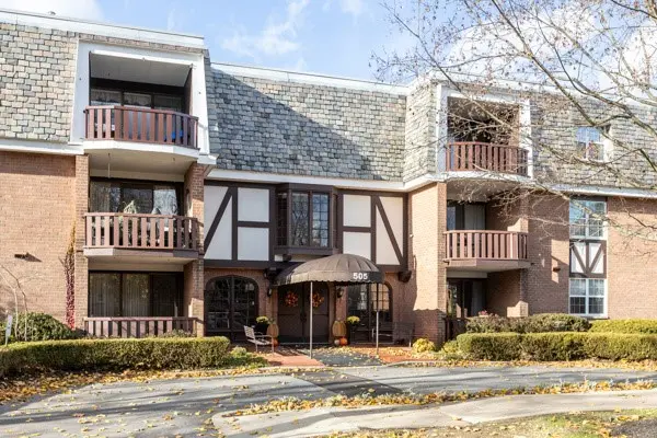 505 Grove 34