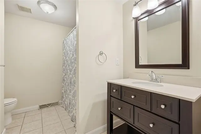 505 Knoll Ct gallery image 39