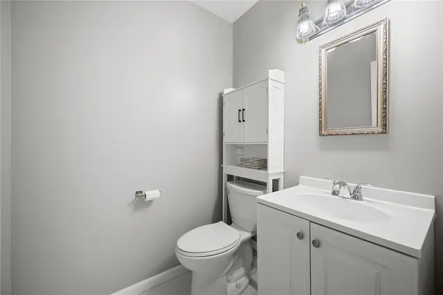 5053 Fountainwood Drive gallery image 5