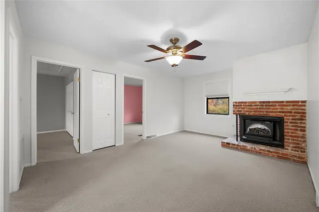 5053 Fountainwood Drive gallery image 10