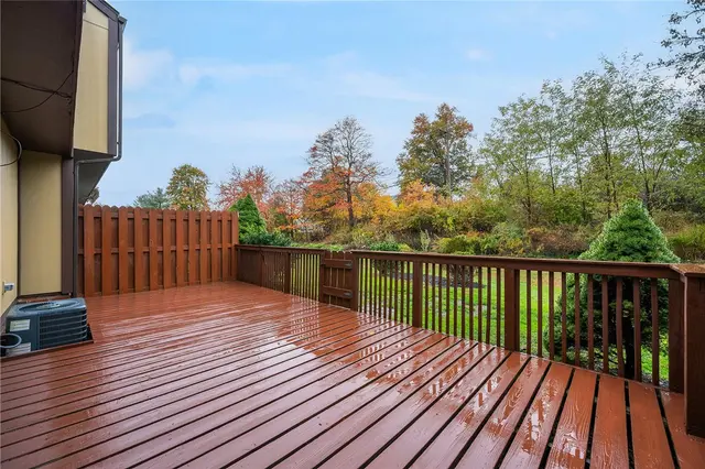 5053 Fountainwood Drive gallery image 26