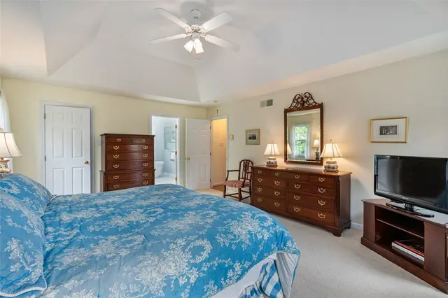 506 Hickory Ct gallery image 28