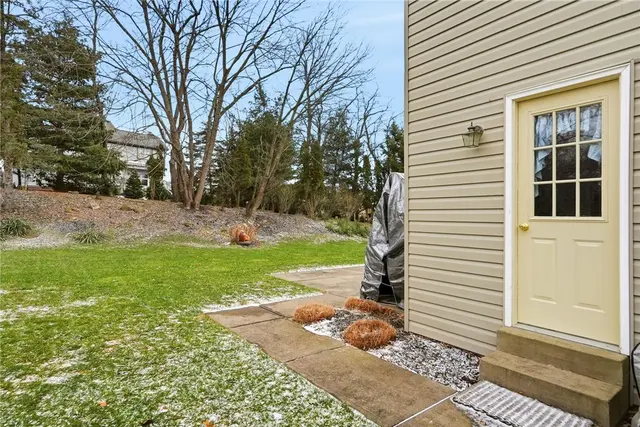 506 Saint Phillips Ct gallery image 7