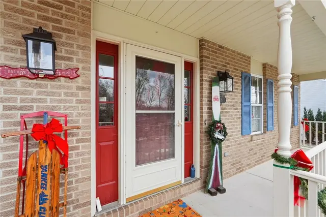 506 Saint Phillips Ct gallery image 9