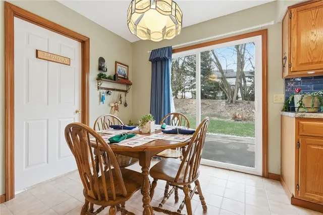 506 Saint Phillips Ct gallery image 12