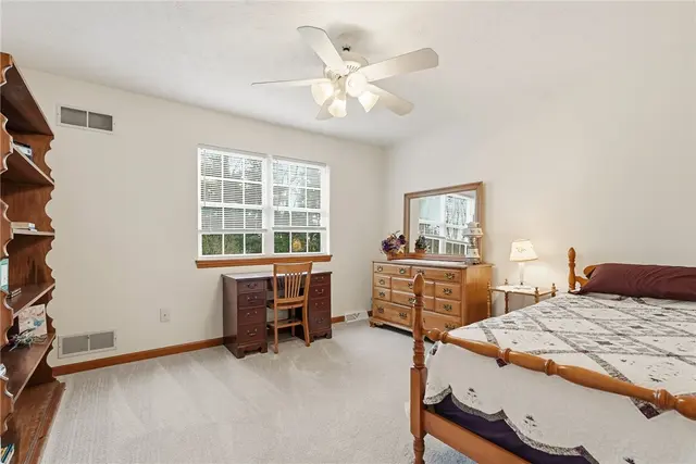 506 Saint Phillips Ct gallery image 19