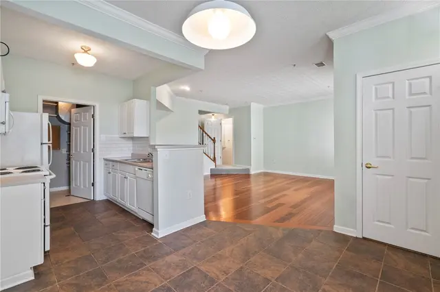 506 Sonie Dr gallery image 9