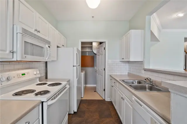 506 Sonie Dr gallery image 20