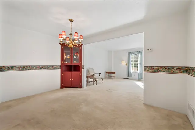 5066 Harvest Lane gallery image 13