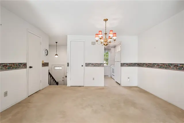 5066 Harvest Lane gallery image 14