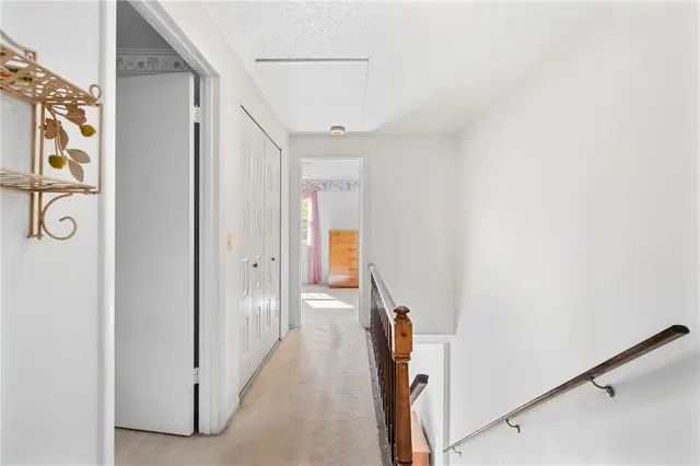 5066 Harvest Lane gallery image 17