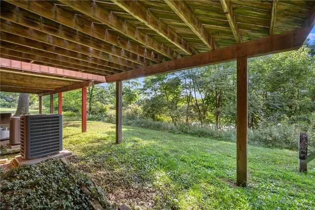 5066 Harvest Lane gallery image 20