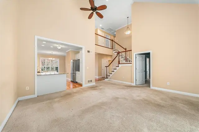 507 E Vanderbilt Dr gallery image 13