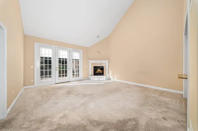 507 E Vanderbilt Dr gallery image 17