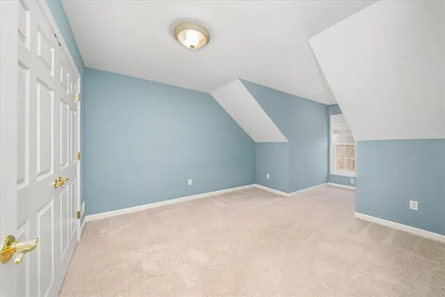 507 E Vanderbilt Dr gallery image 19