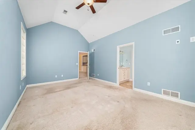 507 E Vanderbilt Dr gallery image 21