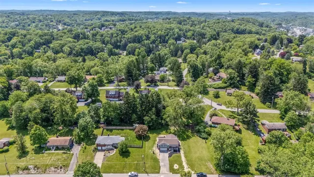 507 Edgehill Dr gallery image 3