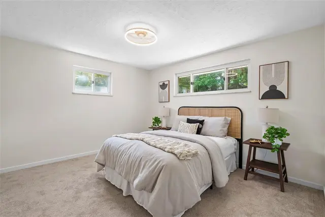 507 Edgehill Dr gallery image 9