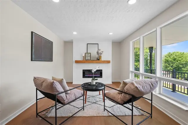 507 Edgehill Dr gallery image 23