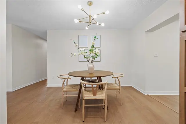 507 Edgehill Dr gallery image 30