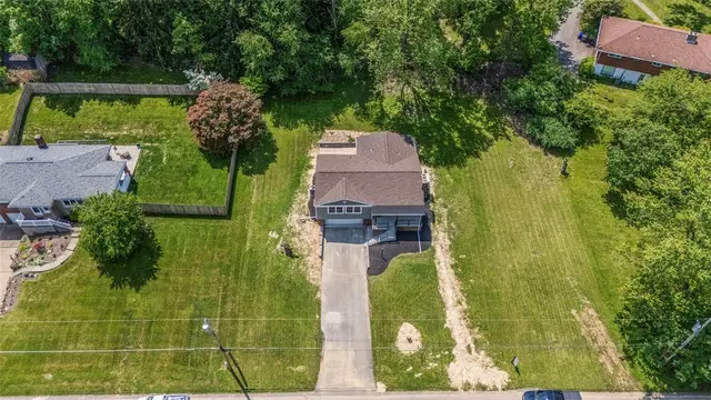 507 Edgehill Dr gallery image 35