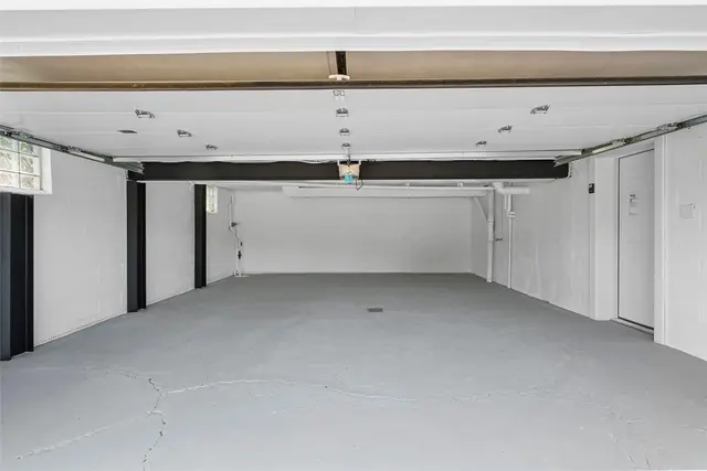 507 Edgehill Dr gallery image 36