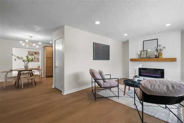 507 Edgehill Dr gallery image 37