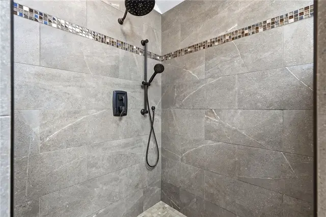 507 Potomac Ct gallery image 23