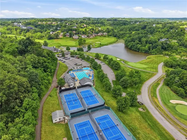 507 Potomac Ct gallery image 28