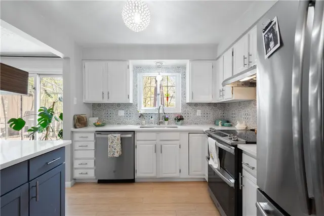 507 Sewickley Heights Dr gallery image 10