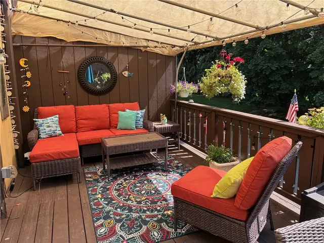 507 Sewickley Heights Dr gallery image 13