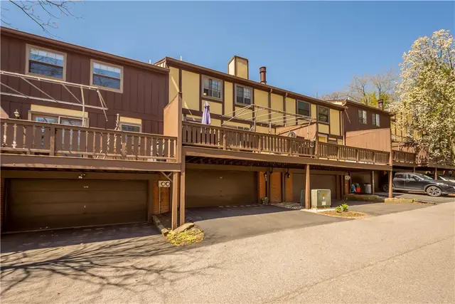 507 Sewickley Heights Dr gallery image 15
