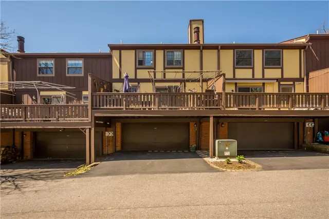 507 Sewickley Heights Dr gallery image 21