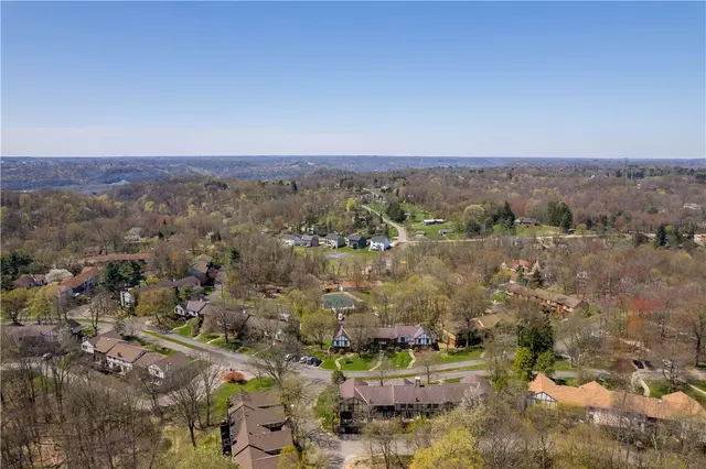 507 Sewickley Heights Dr gallery image 29