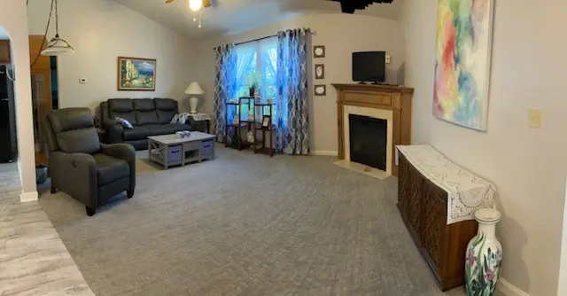 507 Yorktown Dr gallery image 3