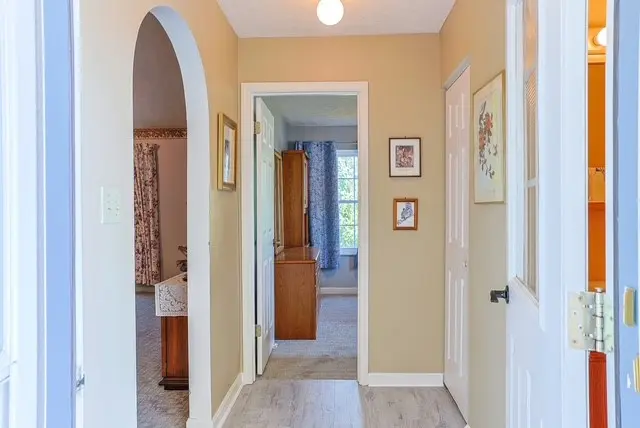 507 Yorktown Dr gallery image 18