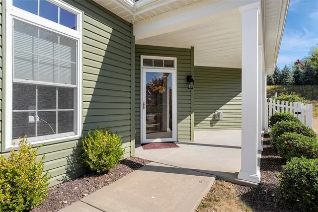 509 Altmyer Fields Ln gallery image 3