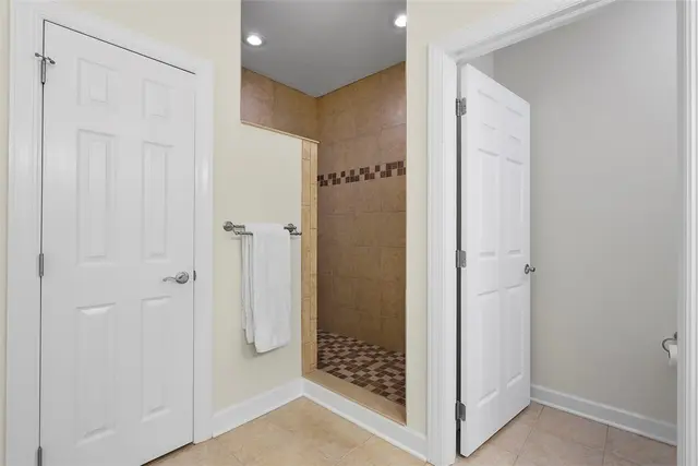 509 Altmyer Fields Ln gallery image 8