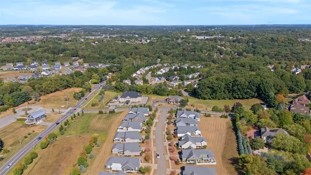509 Altmyer Fields Ln gallery image 9