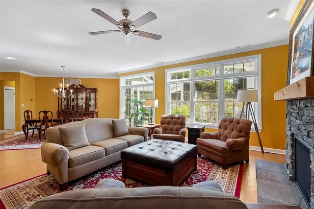 509 Altmyer Fields Ln gallery image 28