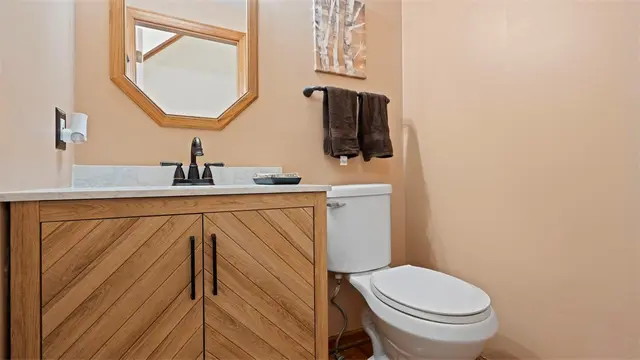 5096 Fountainwood Dr gallery image 24