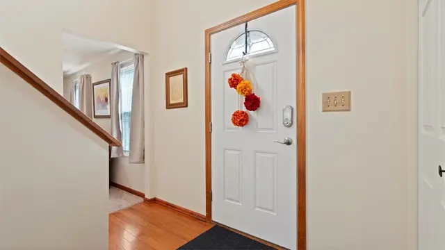 5096 Fountainwood Dr gallery image 33