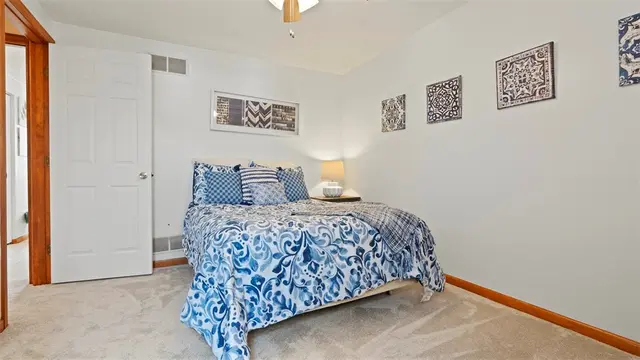 5096 Fountainwood Dr gallery image 41