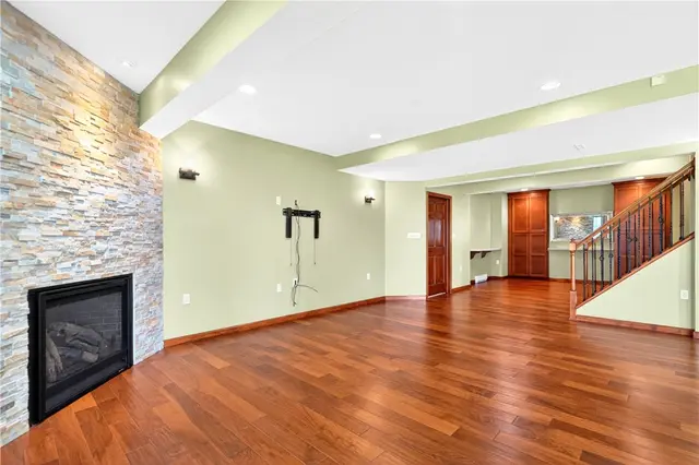 510 Potomac Ct. gallery image 3