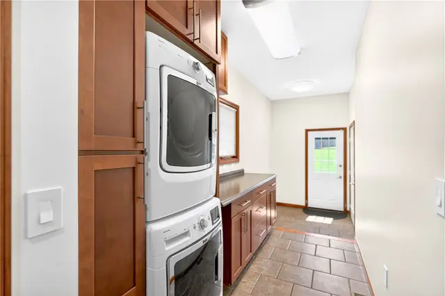 510 Potomac Ct. gallery image 5