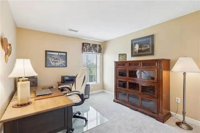 510 Shadow gallery image 18